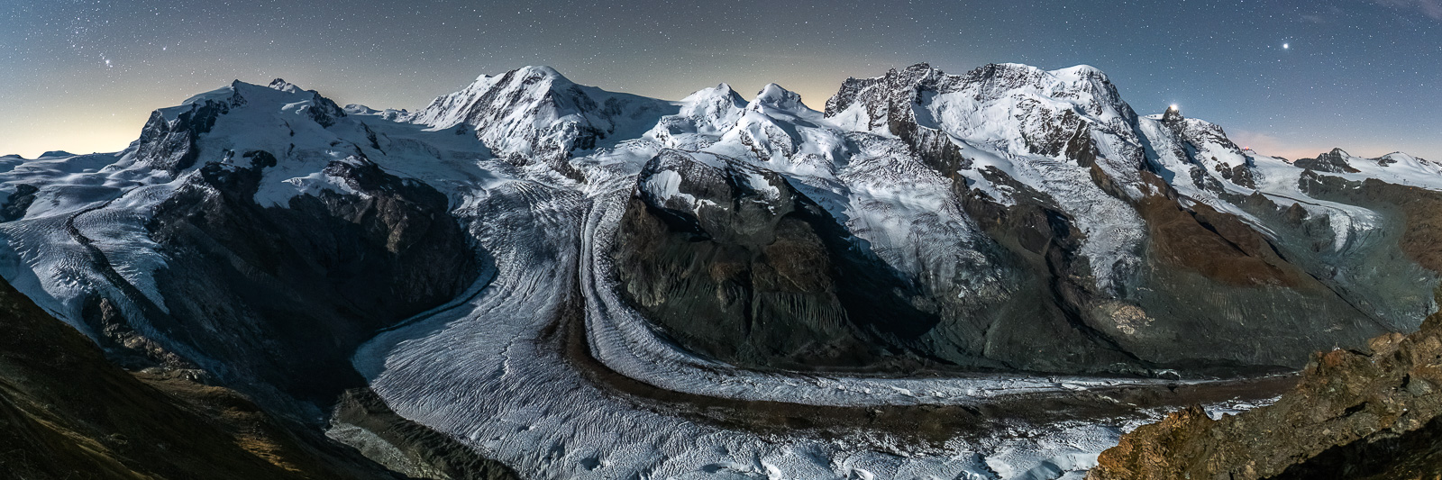 Gletscherwelt im Mondlicht